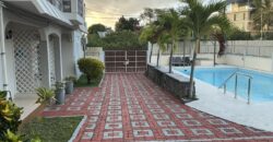 À louer un lumineux appartement dans une résidence avec piscine au centre de Grandbaie Maurice