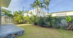 OFIM Maurice propose à la vente une villa contemporaine d’environ 200 m2 sur un terrain de 374 m2 située à Grand Baie Maurice