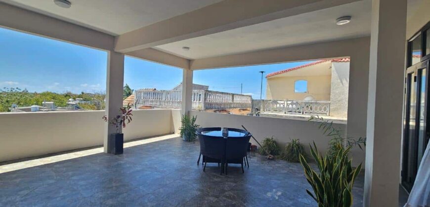 OFIM met en location une élégante villa meublée de 222m2 avec piscine privée à Trou aux Biches Maurice
