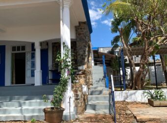 En vente une spacieuse maison familiale de 308m2 à Pointe aux Sables Maurice