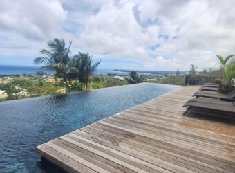 Accessible aux étrangers: En vente un charmant penthouse duplex de 224m2 avec vue panoramique sur l’océan à La Tourelle, Île Maurice