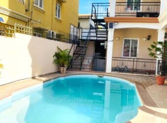 Location d’un appartement T3 situé au sein d’une résidence sécurisée avec piscine à Flic en Flac Maurice