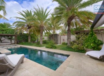 Accessible aux étrangers: Vente d’une villa de prestige dans une résidence avec piscine à deux minutes du centre de Grand Baie Maurice