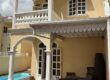 À louer une charmante villa en duplex T4 située dan un complexe sécurisé proche de la plage à Pereybère Maurice